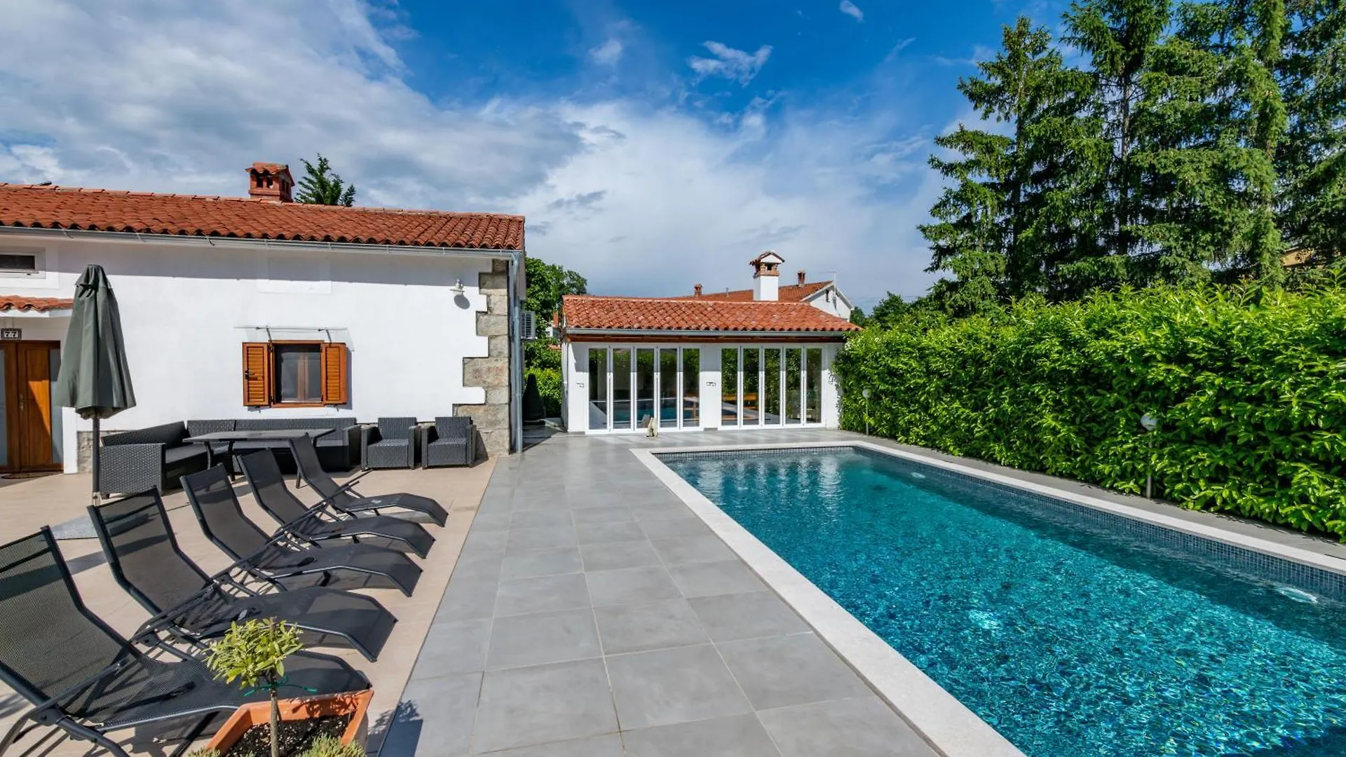 Dom wakacyjny Villa Irena Labin, A Cozy And Charming Villa Near The Beach