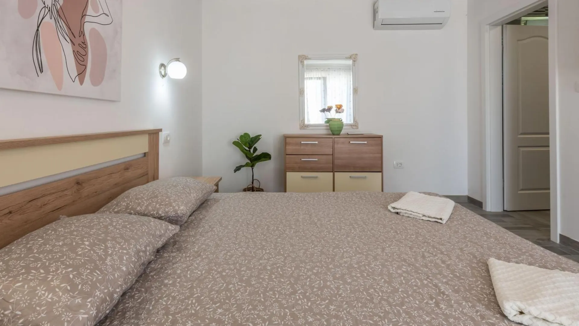 Villa Irena Labin, A Cozy And Charming Villa Near The Beach Labin (Istria)