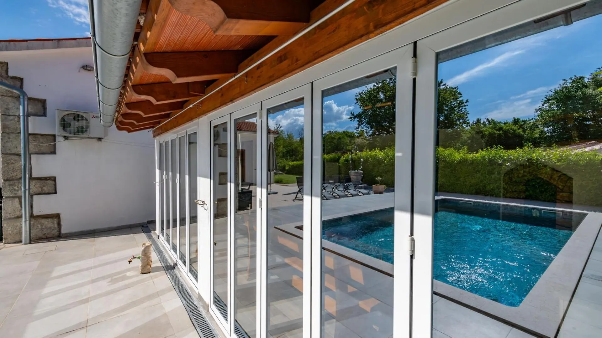 Villa Irena Labin, A Cozy And Charming Villa Near The Beach