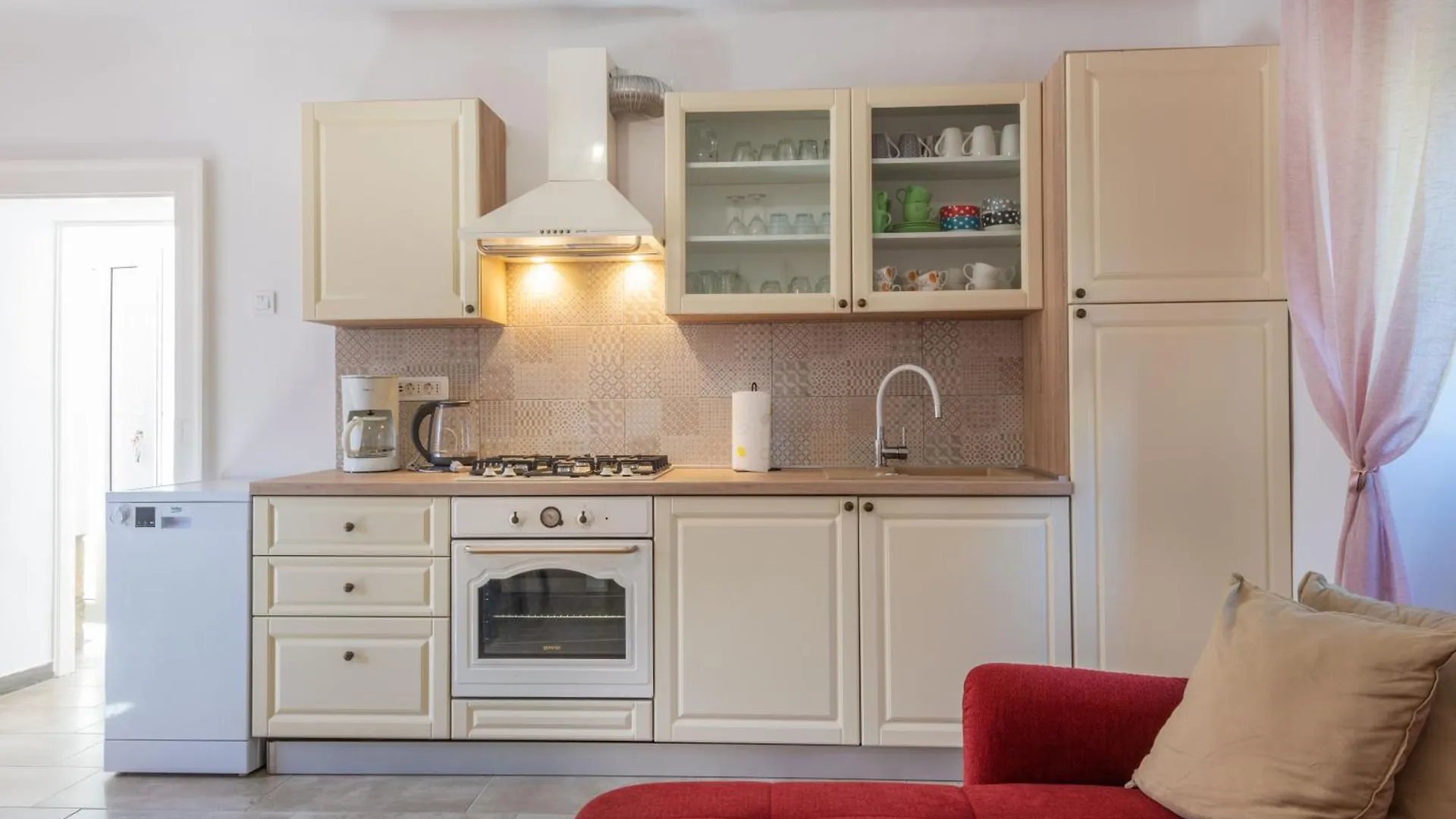 Dom wakacyjny Villa Irena Labin, A Cozy And Charming Villa Near The Beach
